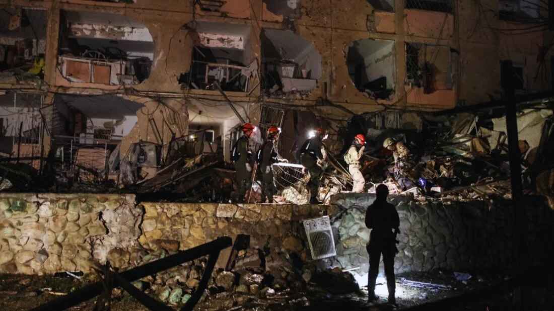 ইসরায়েলের পারমাণবিক প্রকল্পে ইরানের পাল্টা হামলা, আহত শতাধিক